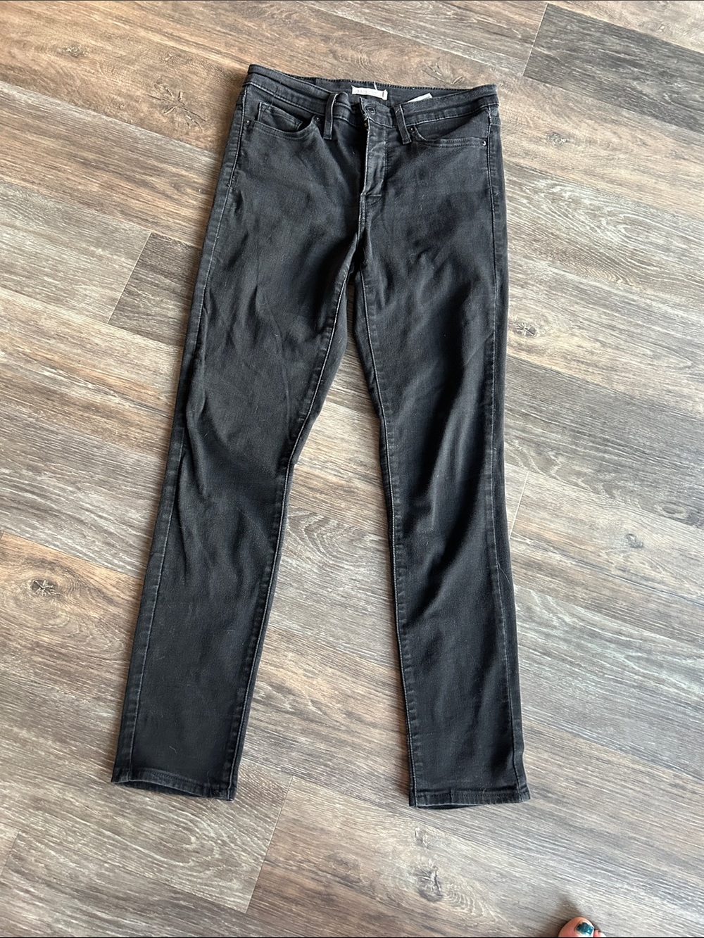 Women’s Levi's 311 Black Shaping Skinny Women's Jeans Sz 28